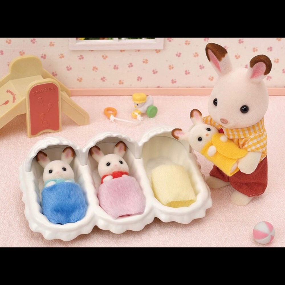 Chocolate Rabbit Babies & Furniture Set - Picture 4 of 6